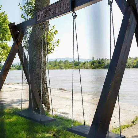 Vikendica Na Drini - Drinska Prica