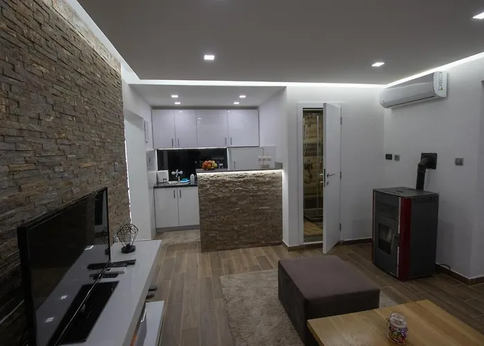 Vikendica Na Drini - Drinska Prica