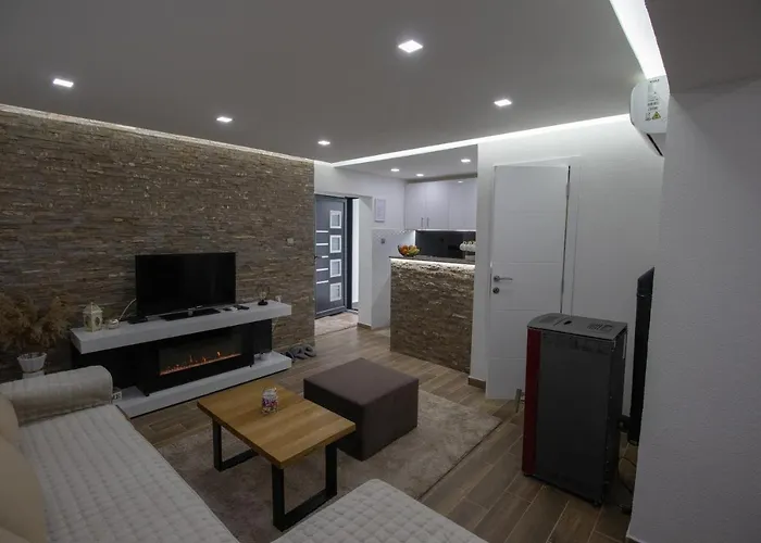 Vikendica Na Drini - Drinska Prica Ferienhaus Loznica