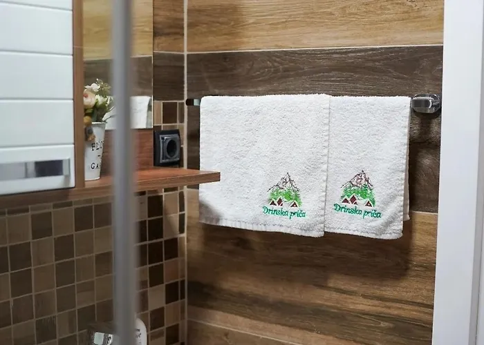 Vikendica Na Drini - Drinska Prica Loznica