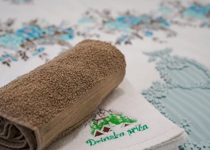 Vikendica Na Drini - Drinska Prica Loznica