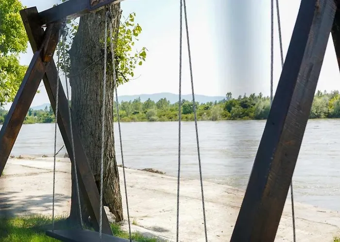 Vikendica Na Drini - Drinska Prica