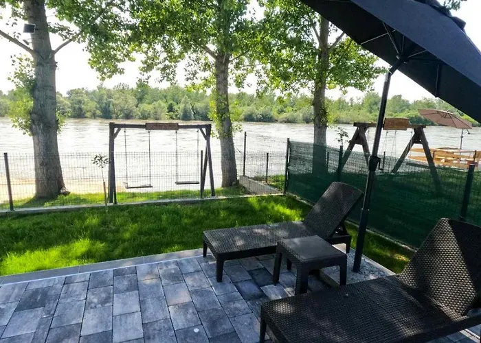 Vikendica Na Drini - Drinska Prica Ferienhaus Loznica